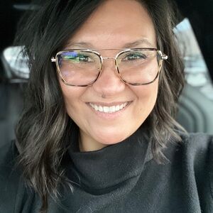 Meet your Posher, Pamala